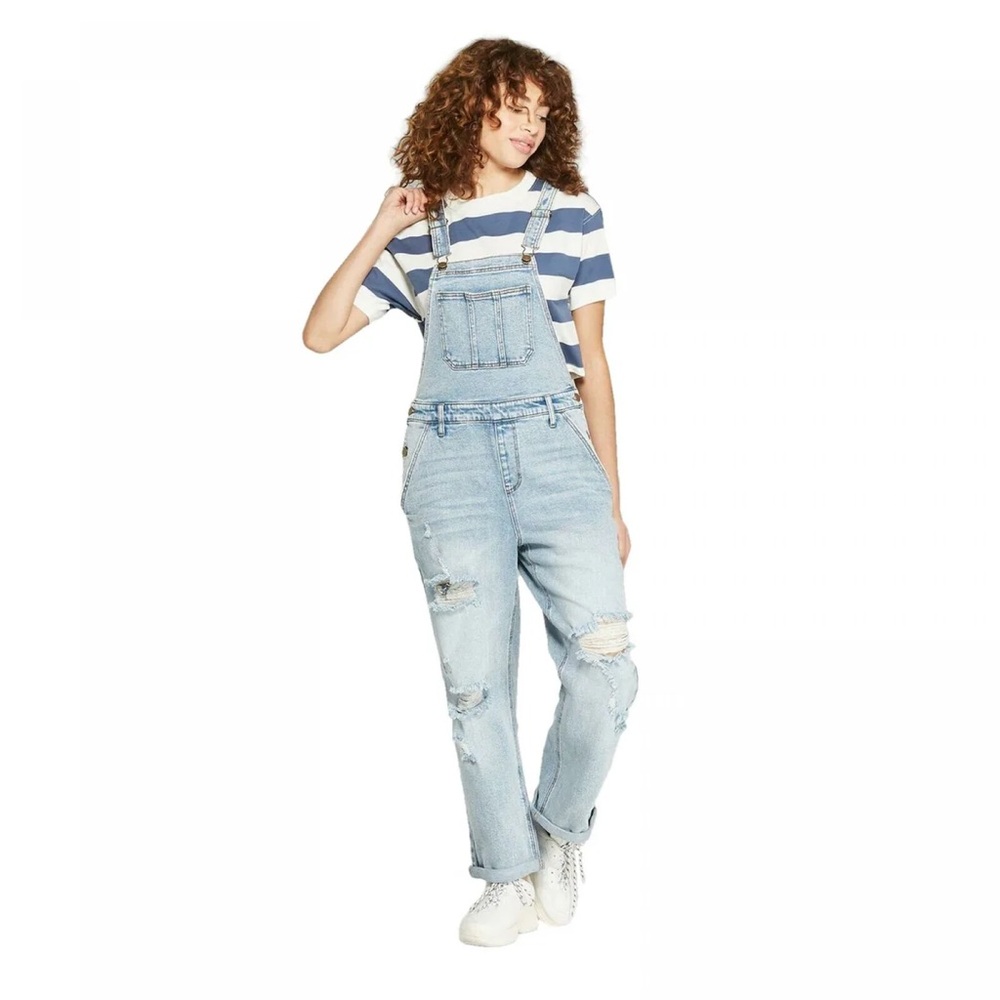 24. WILD FABLE
WOMEN'S
DESTRUCTED DENIM
JEANS OVERALLS